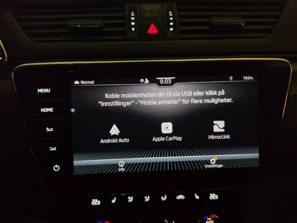 skoda-superb-diesel-2022-big-36