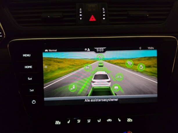 skoda-superb-diesel-2022-big-37
