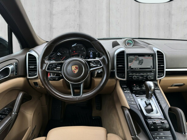 porsche-cayenne-diesel-2015-big-9