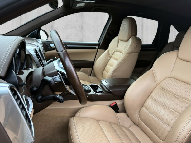 porsche-cayenne-diesel-2015-big-7
