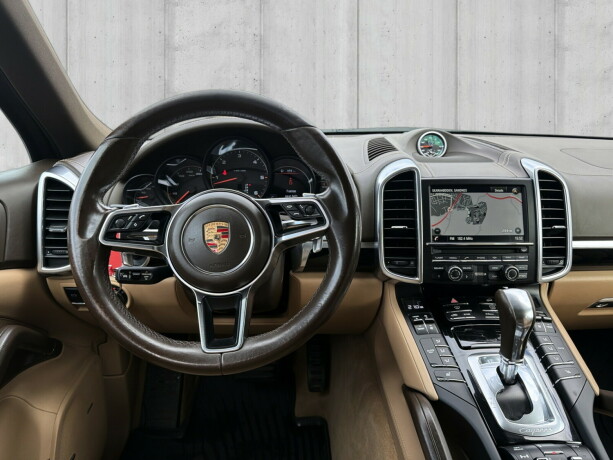 porsche-cayenne-diesel-2015-big-10