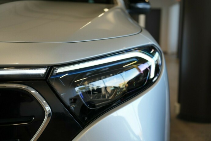 mercedes-benz-eqb300-elektrisitet-2023-big-8
