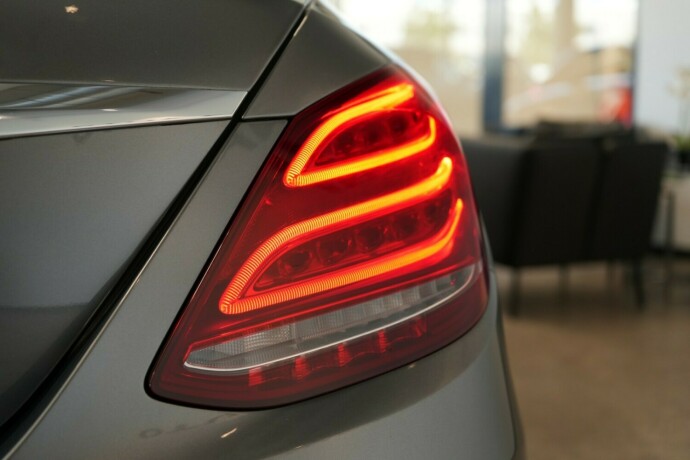 mercedes-benz-e350-e-elektrisitetbensin-2018-big-9