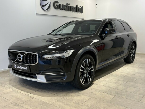 volvo-v90-cross-country-diesel-2019-big-0