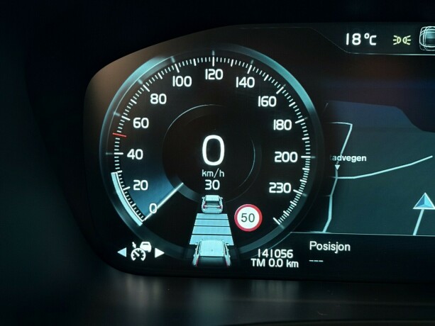 volvo-v90-cross-country-diesel-2019-big-16