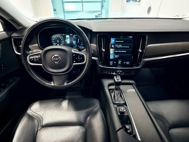volvo-v90-cross-country-diesel-2019-big-9