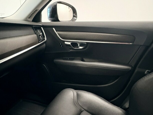 volvo-v90-cross-country-diesel-2019-big-10