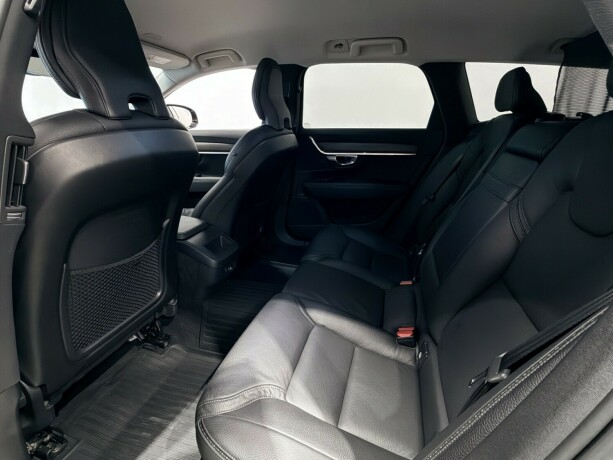 volvo-v90-cross-country-diesel-2019-big-6