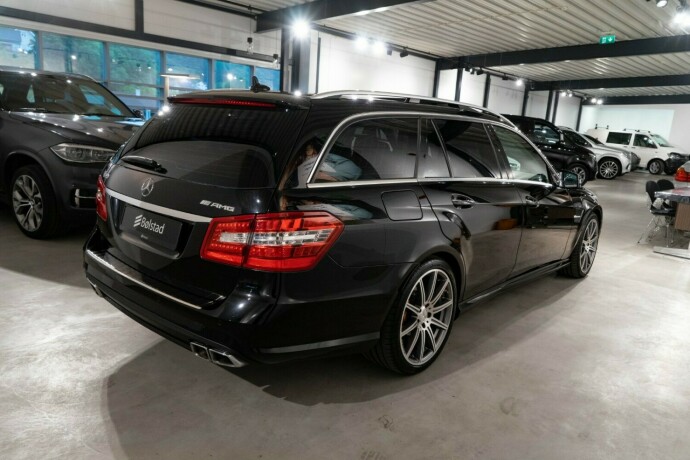 mercedes-benz-e63-bensin-2012-big-4
