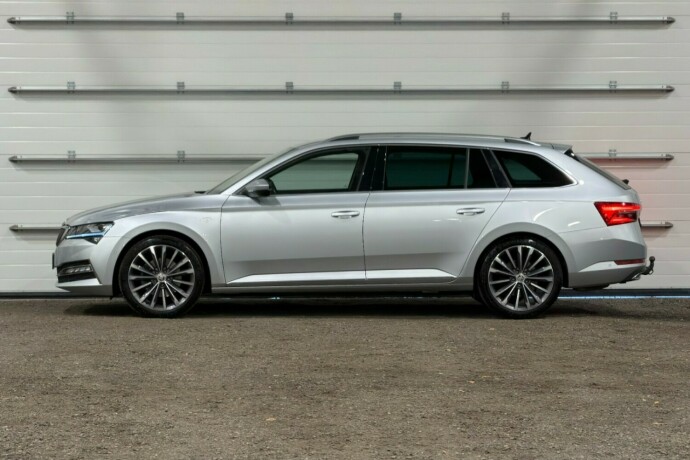 skoda-superb-diesel-2023-big-5