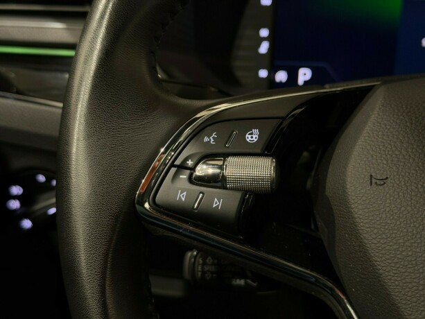skoda-superb-diesel-2023-big-25