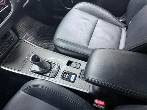 mitsubishi-outlander-plug-in-petrol-2020-big-17