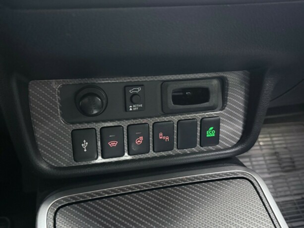 mitsubishi-outlander-plug-in-petrol-2020-big-19