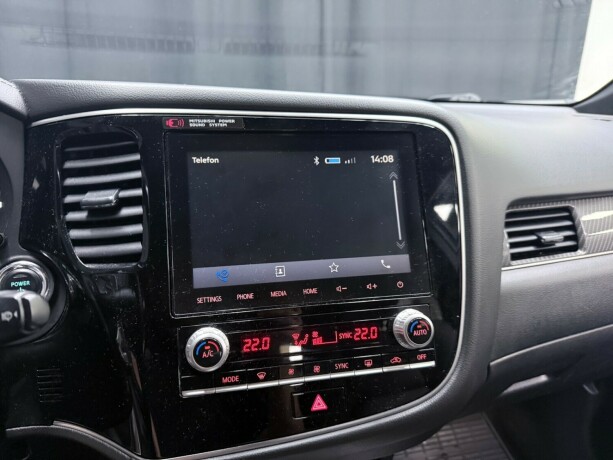 mitsubishi-outlander-plug-in-petrol-2020-big-22
