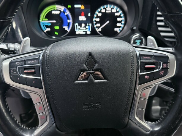 mitsubishi-outlander-plug-in-petrol-2020-big-15