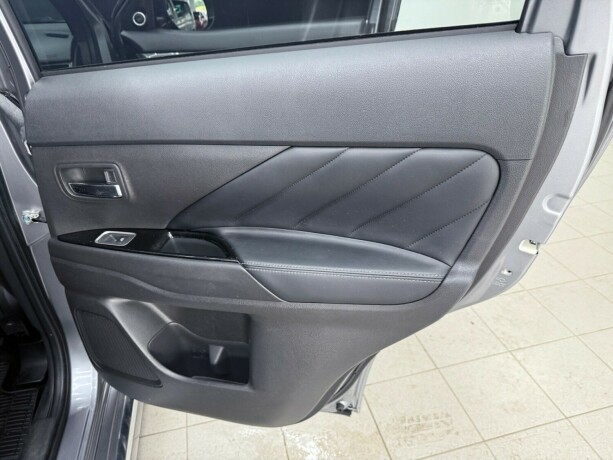 mitsubishi-outlander-plug-in-petrol-2020-big-29