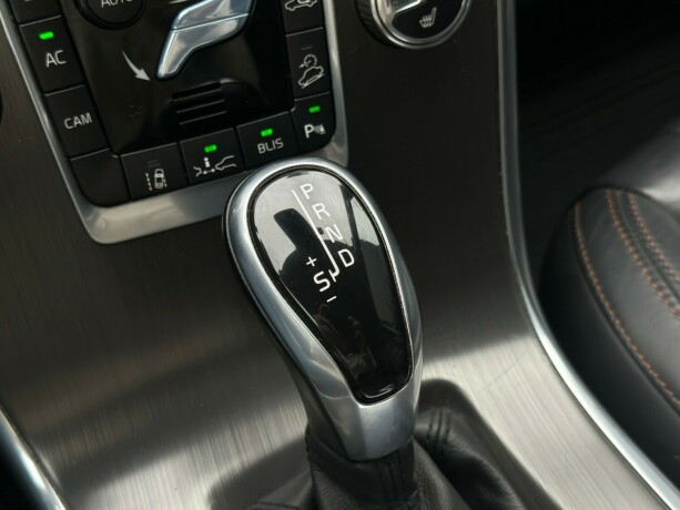 volvo-xc-60-diesel-2014-big-18
