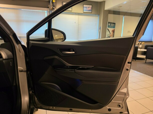 toyota-c-hr-elektrisitetbensin-2018-big-14