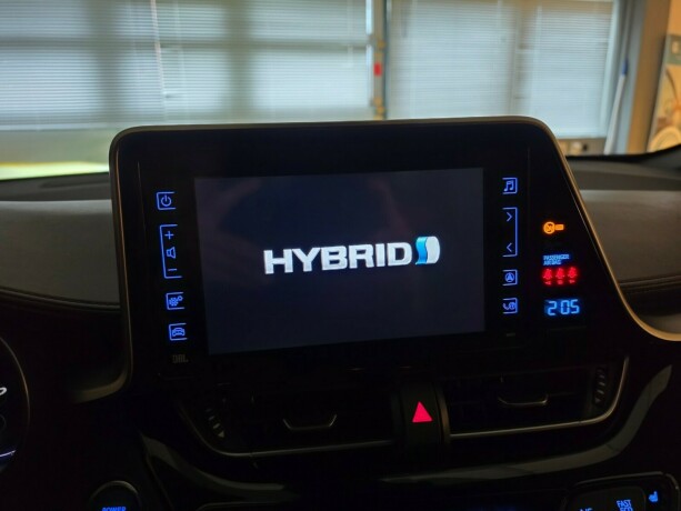 toyota-c-hr-elektrisitetbensin-2018-big-22