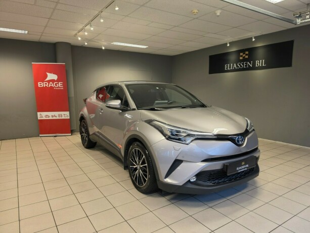 toyota-c-hr-elektrisitetbensin-2018-big-9