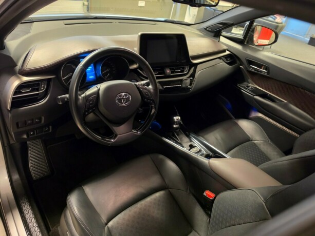 toyota-c-hr-elektrisitetbensin-2018-big-18