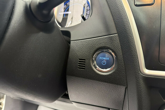 toyota-auris-bensin-2013-big-26