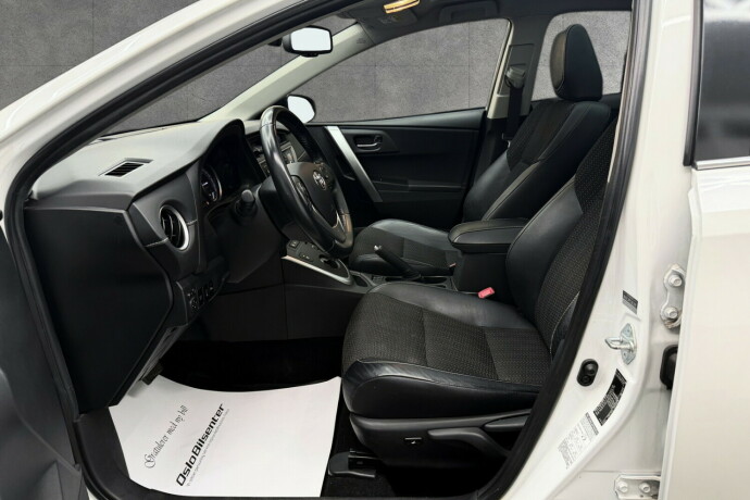 toyota-auris-bensin-2013-big-18