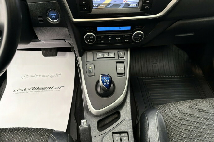 toyota-auris-bensin-2013-big-32
