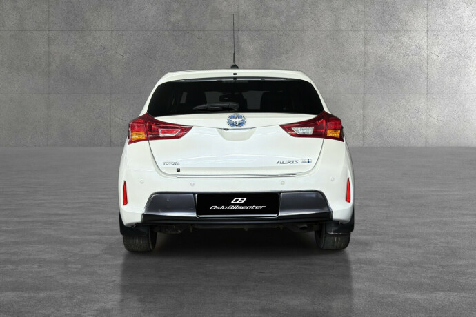 toyota-auris-bensin-2013-big-7