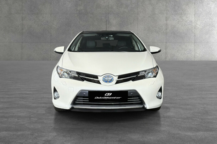 toyota-auris-bensin-2013-big-13