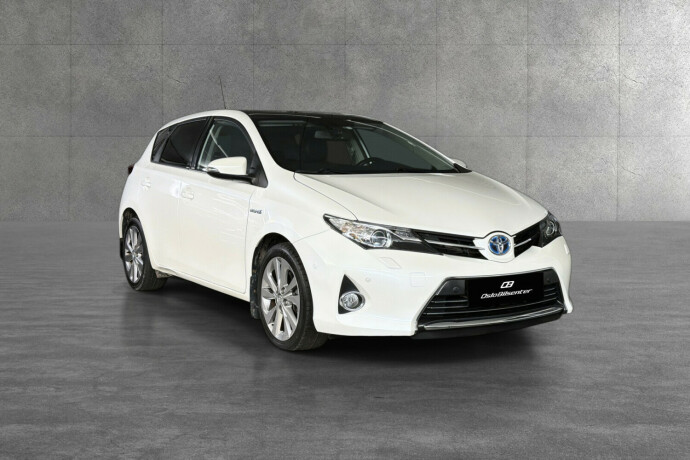 toyota-auris-bensin-2013-big-12