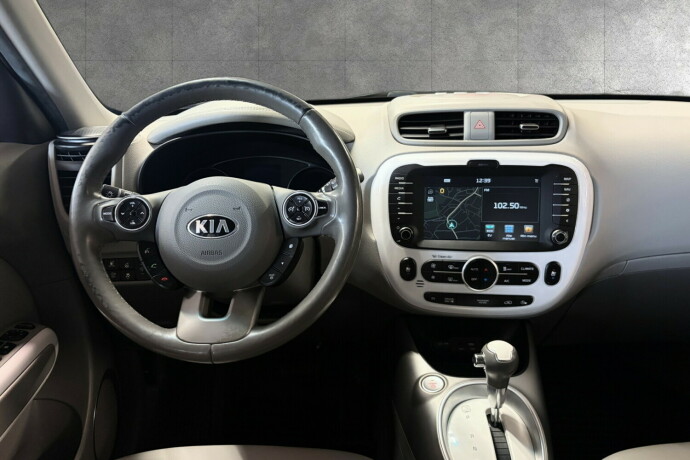 kia-soul-elektrisitet-2017-big-11