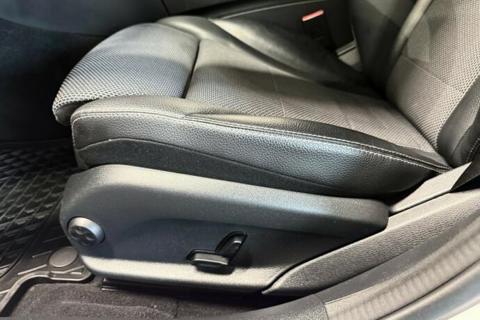 mercedes-benz-c350-e-elektrisitetbensin-2017-big-28