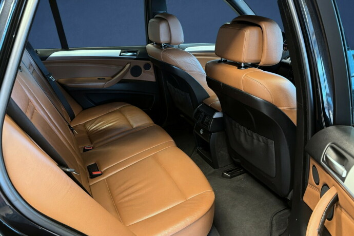 bmw-x5-diesel-2009-big-12