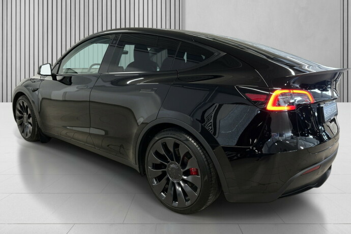 tesla-model-y-elektrisitet-2022-big-8