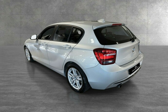 bmw-116d-diesel-2012-big-3