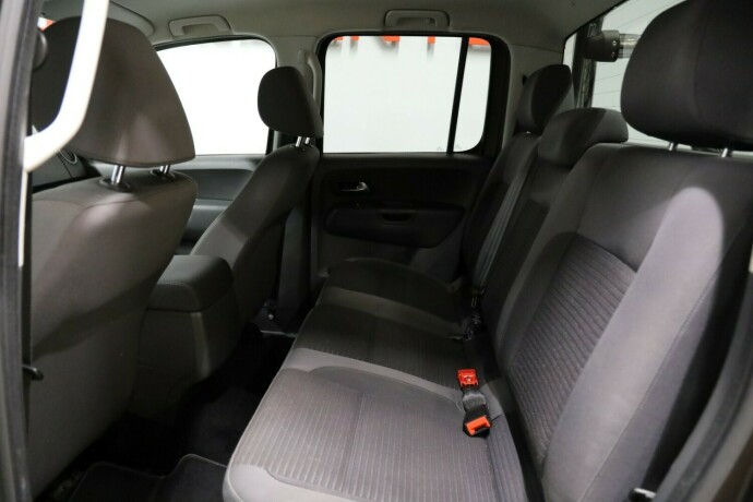 volkswagen-amarok-diesel-2013-big-10