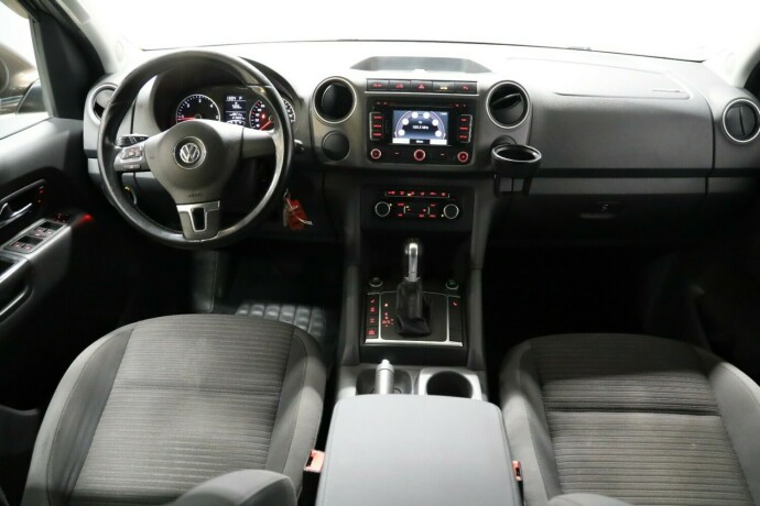 volkswagen-amarok-diesel-2013-big-6