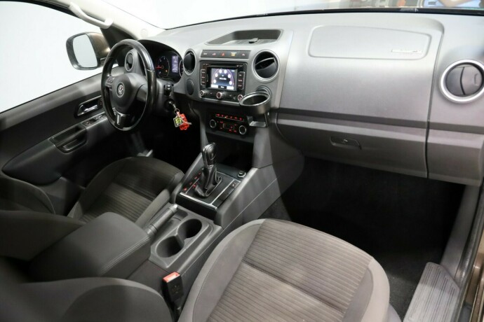 volkswagen-amarok-diesel-2013-big-7