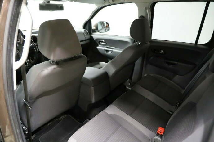 volkswagen-amarok-diesel-2013-big-9