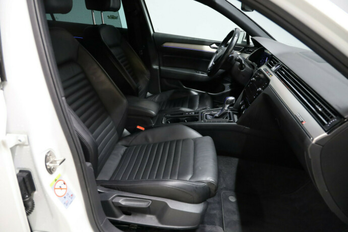 volkswagen-passat-plug-in-petrol-2018-big-9