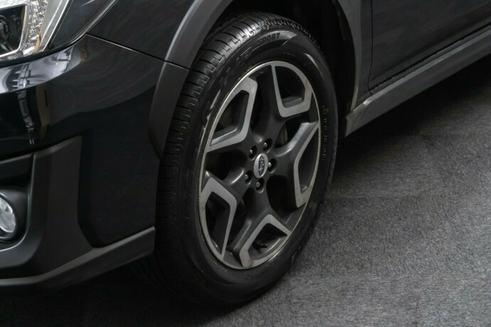 subaru-xv-bensin-2018-big-4