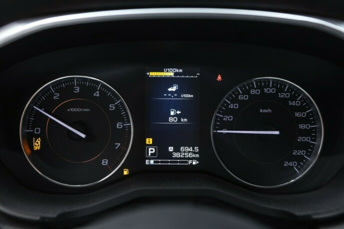 subaru-xv-bensin-2018-big-15