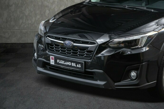 subaru-xv-bensin-2018-big-2