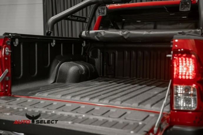 toyota-hilux-diesel-2019-big-7