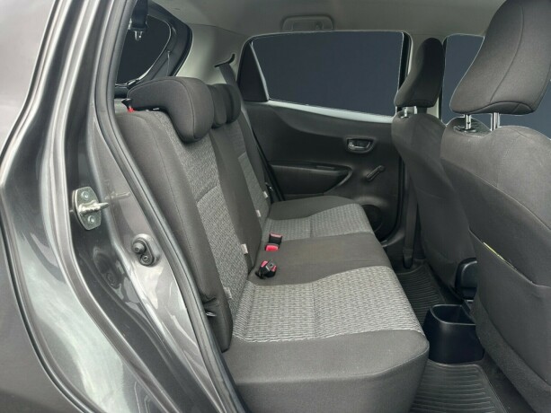 toyota-yaris-bensin-2013-big-13