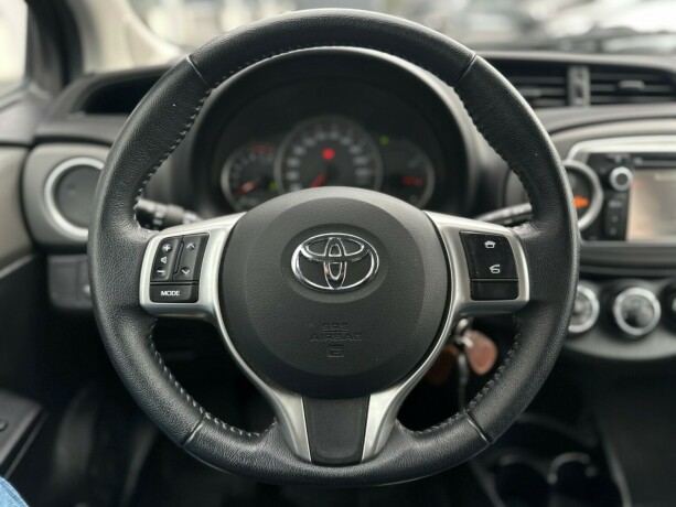 toyota-yaris-bensin-2013-big-20