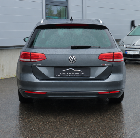 volkswagen-passat-diesel-2016-big-5