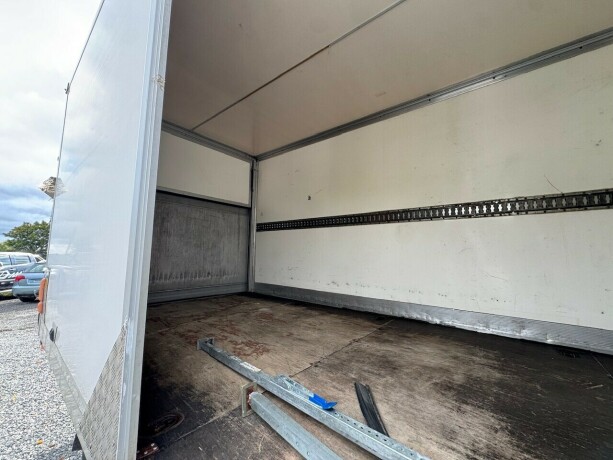 mercedes-benz-sprinter-diesel-2016-big-7