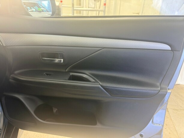mitsubishi-outlander-bensin-2012-big-22